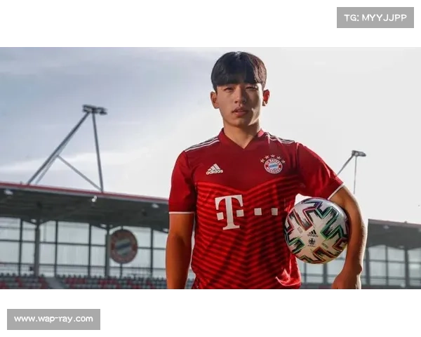 奥超萨尔茨堡红牛中国小将刘凯源加盟德乙,租借签约成焦点 奥超萨尔茨堡红牛中国小将刘凯源加盟德乙,租借签约成焦点