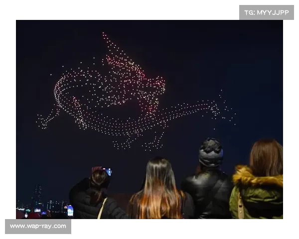 墨尔本揭幕战引入无人机灯光秀 创新科技点亮赛事夜空 墨尔本揭幕战引入无人机灯光秀 创新科技点亮赛事夜空